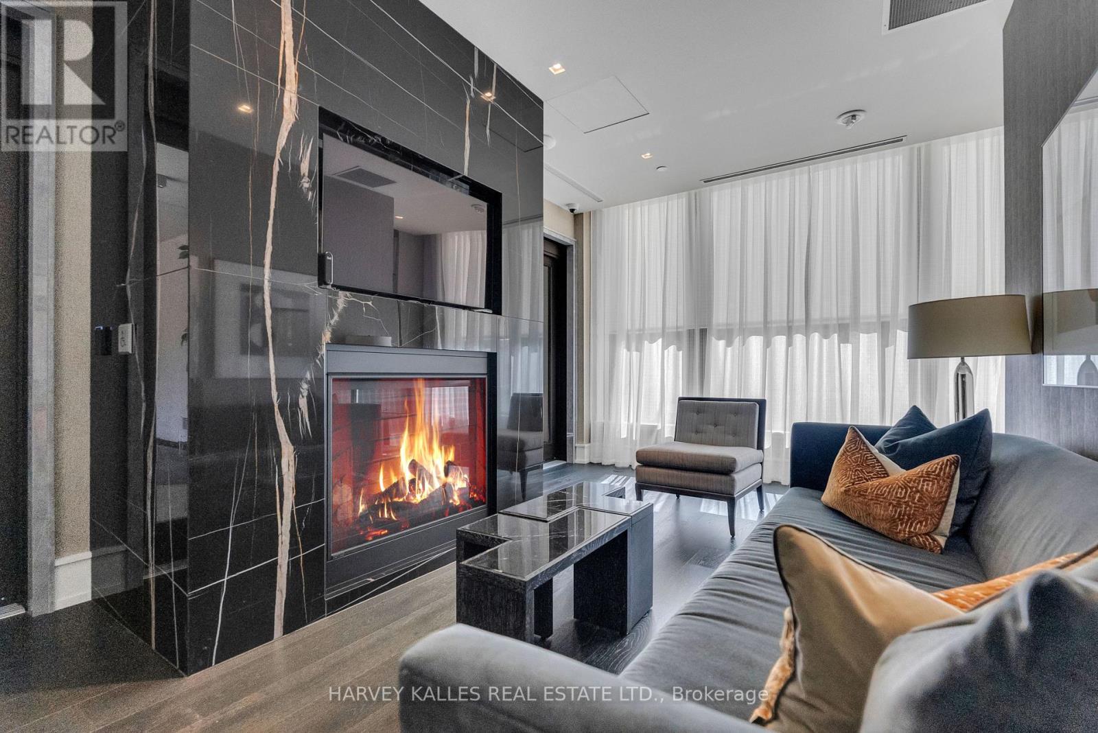 305 - 1 Forest Hill Road, Toronto, Ontario  M4V 1R1 - Photo 35 - C12446432