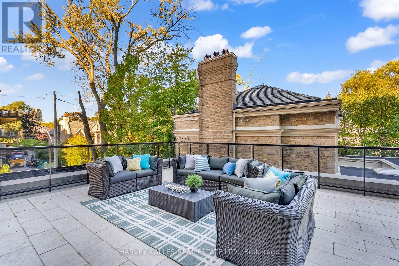 305 - 1 Forest Hill Road, Toronto, Ontario  M4V 1R1 - Photo 8 - C12446432