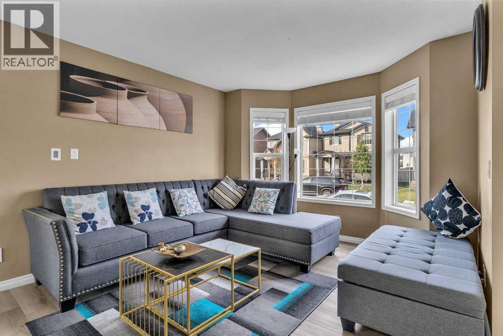 19 Taralake Rise Ne, Calgary, Alberta  T3J 0A4 - Photo 4 - A2262592