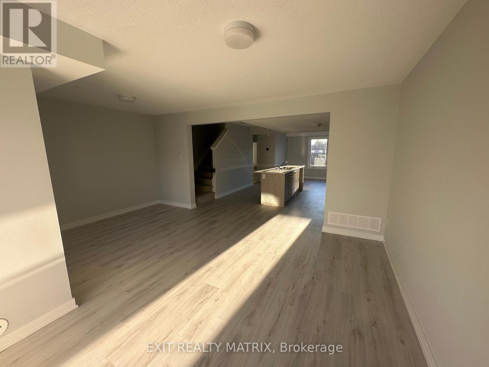 531 Woven Private, Ottawa, Ontario  K2S 3B2 - Photo 31 - X12362104