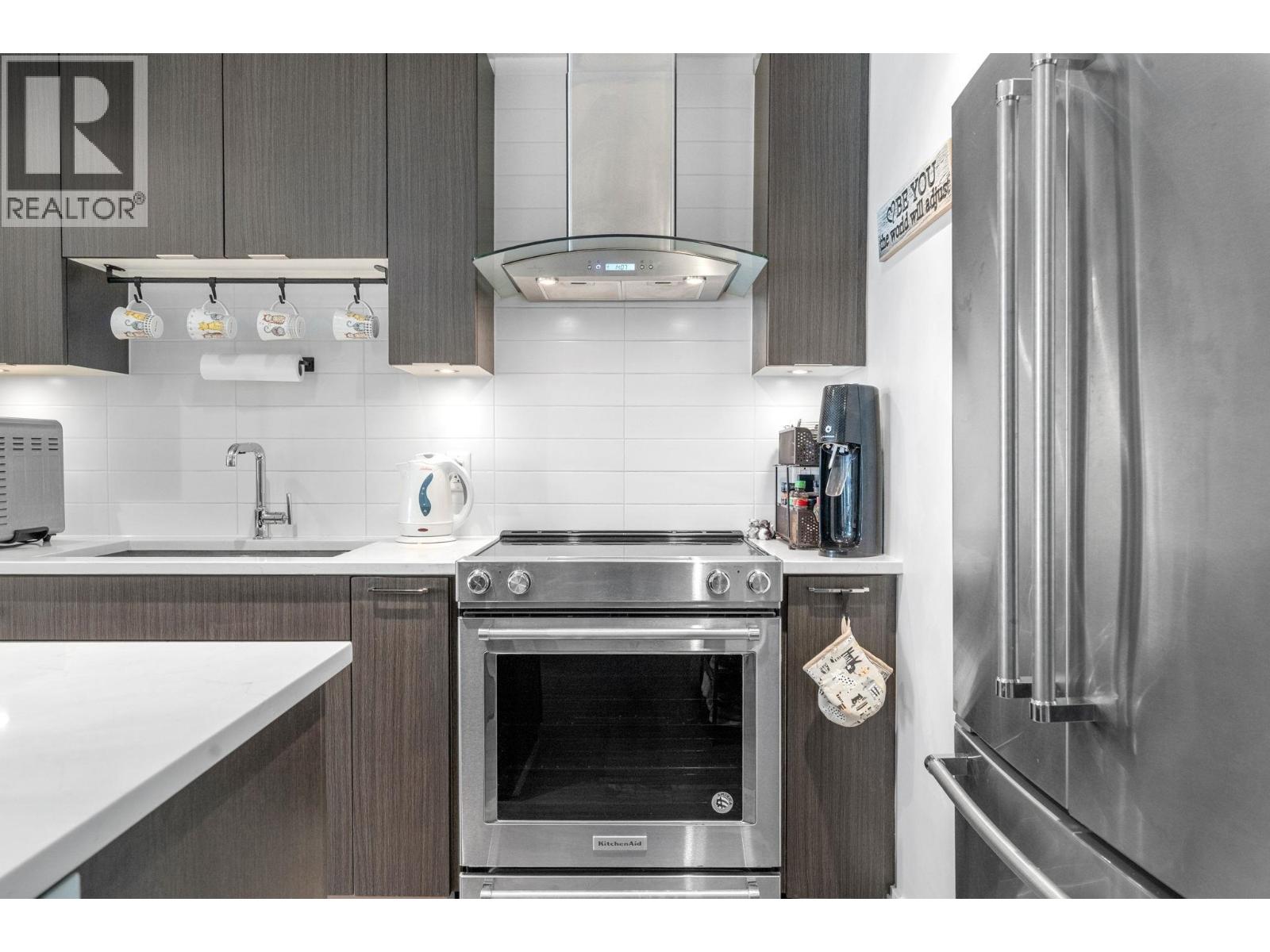 412 719 W 3rd Street, North Vancouver, British Columbia  V7M 0E7 - Photo 6 - R3055731