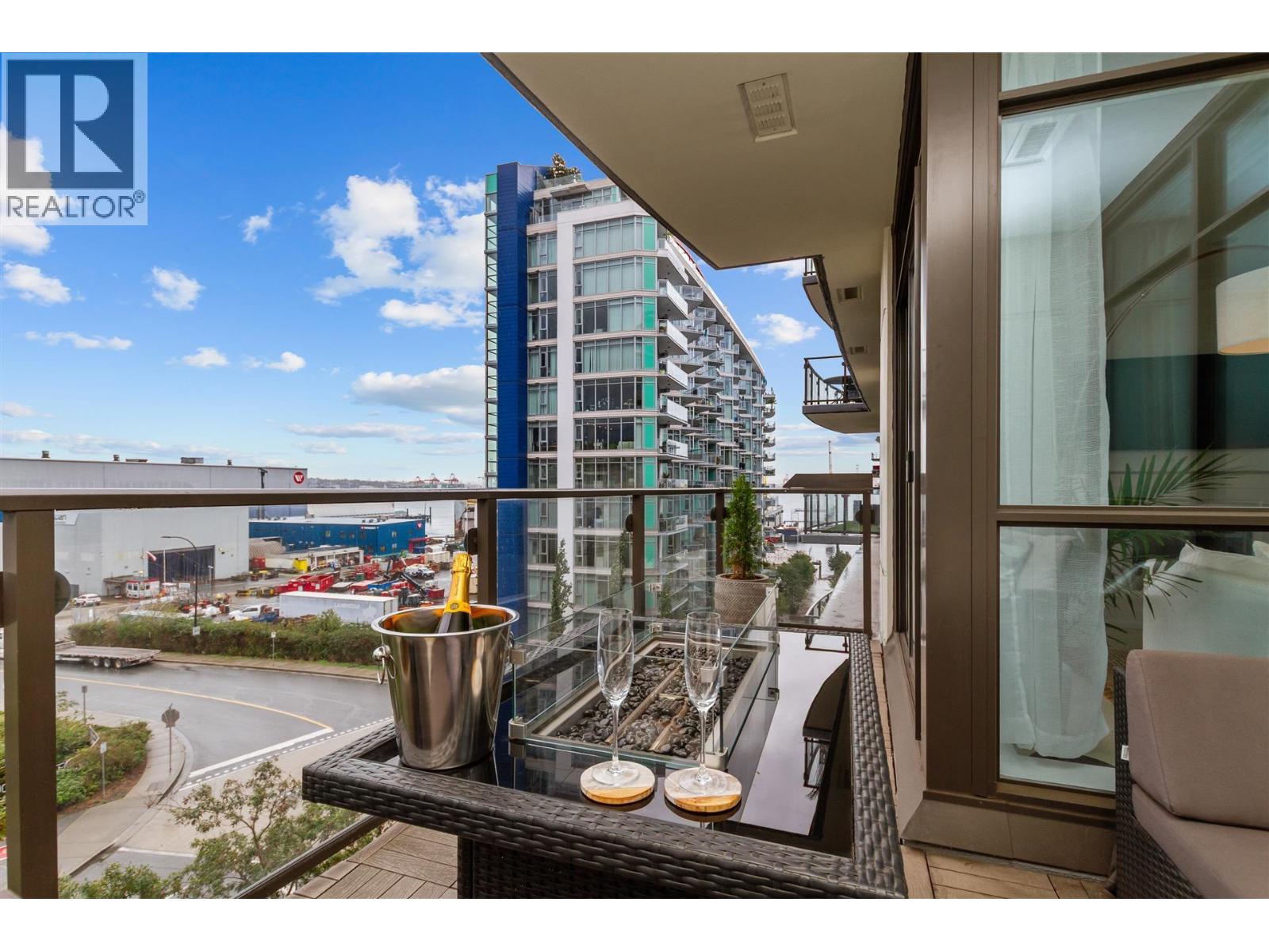 603 172 Victory Ship Way, North Vancouver, British Columbia  V7L 0B5 - Photo 10 - R3055745