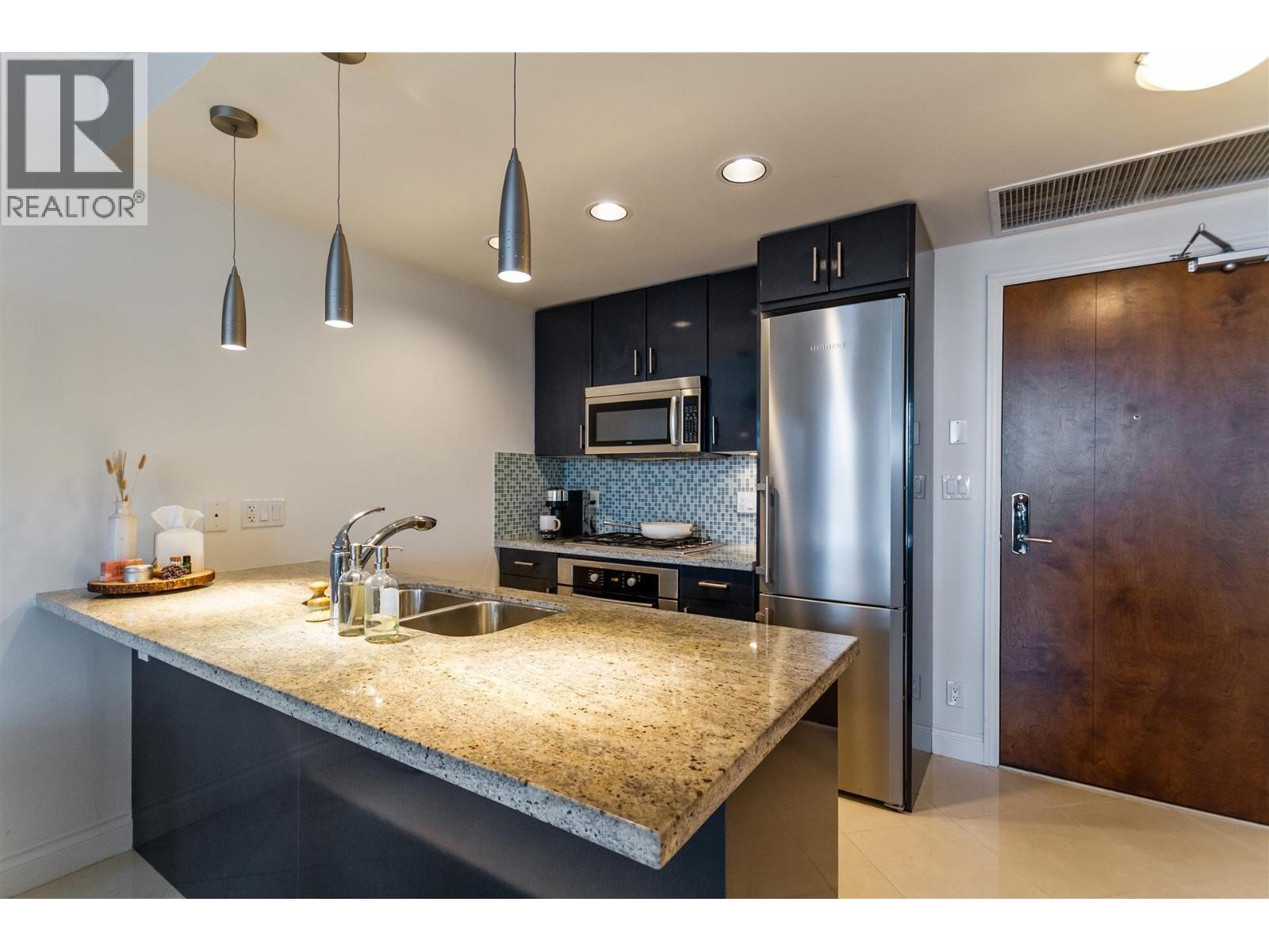 603 172 Victory Ship Way, North Vancouver, British Columbia  V7L 0B5 - Photo 4 - R3055745