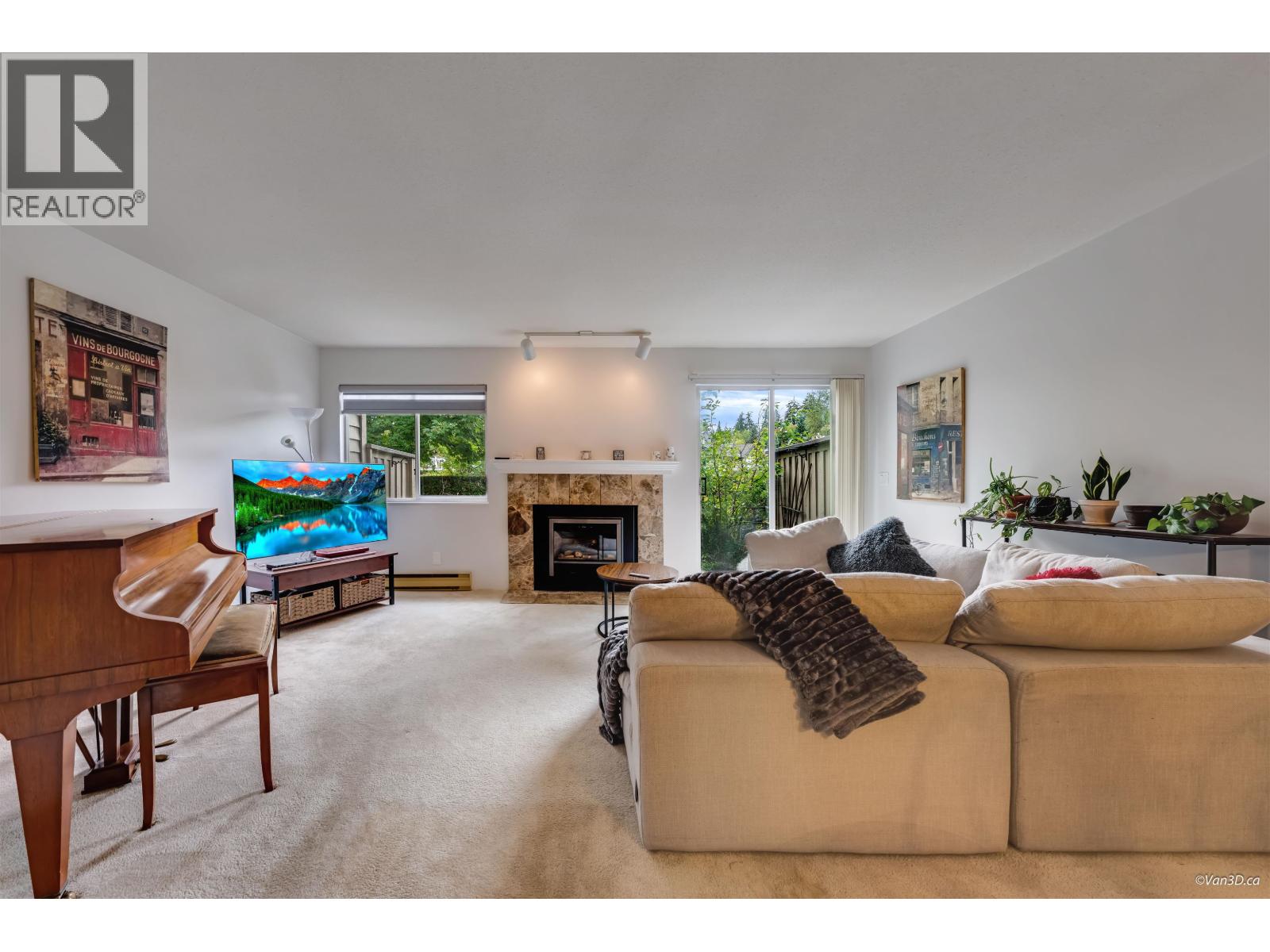 808 Roche Point Drive, North Vancouver, British Columbia  V7H 2T8 - Photo 4 - R3055765
