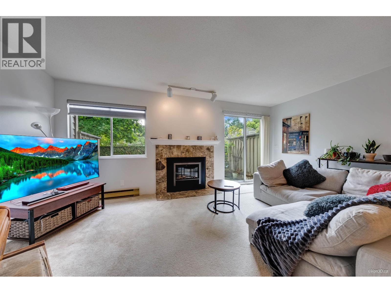808 Roche Point Drive, North Vancouver, British Columbia  V7H 2T8 - Photo 5 - R3055765
