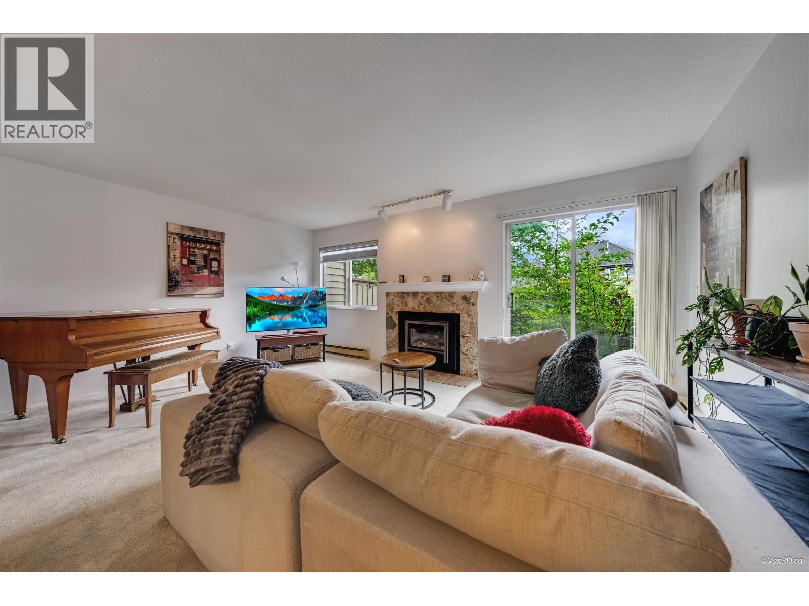 808 Roche Point Drive, North Vancouver, British Columbia  V7H 2T8 - Photo 6 - R3055765