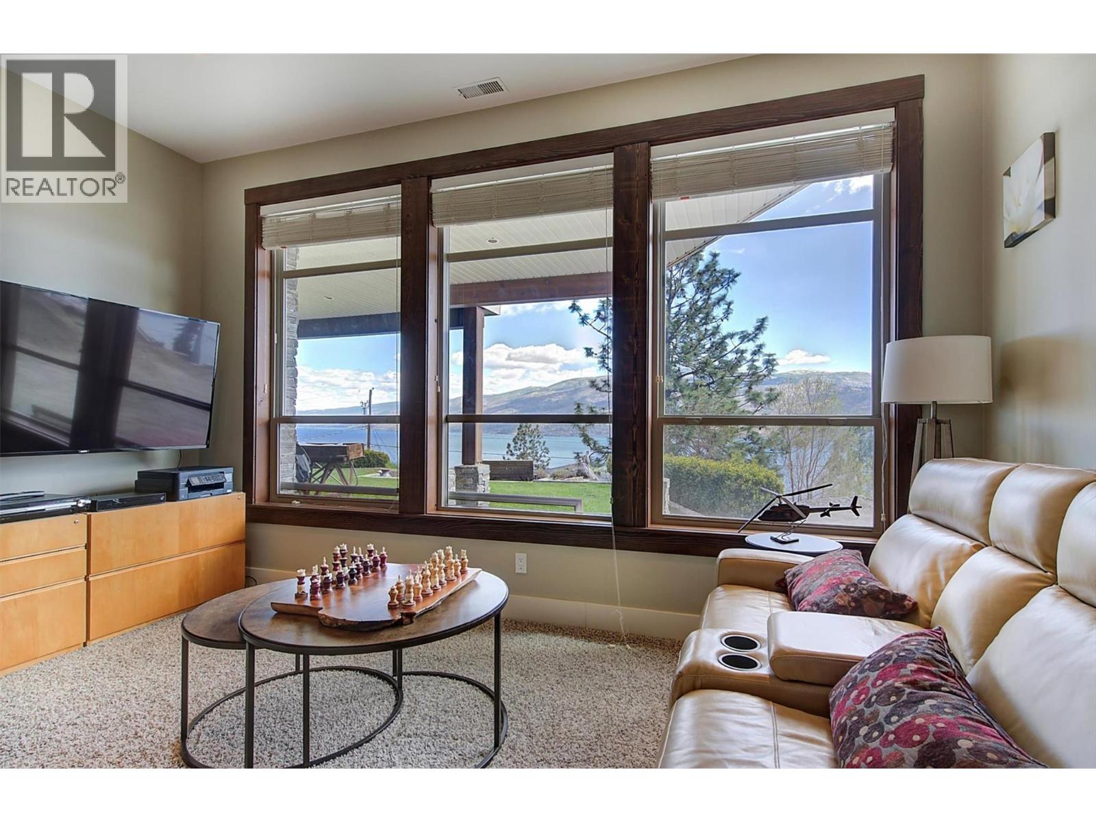 5824 Columbia Avenue, Peachland, British Columbia  V0H 1X4 - Photo 14 - 10365090