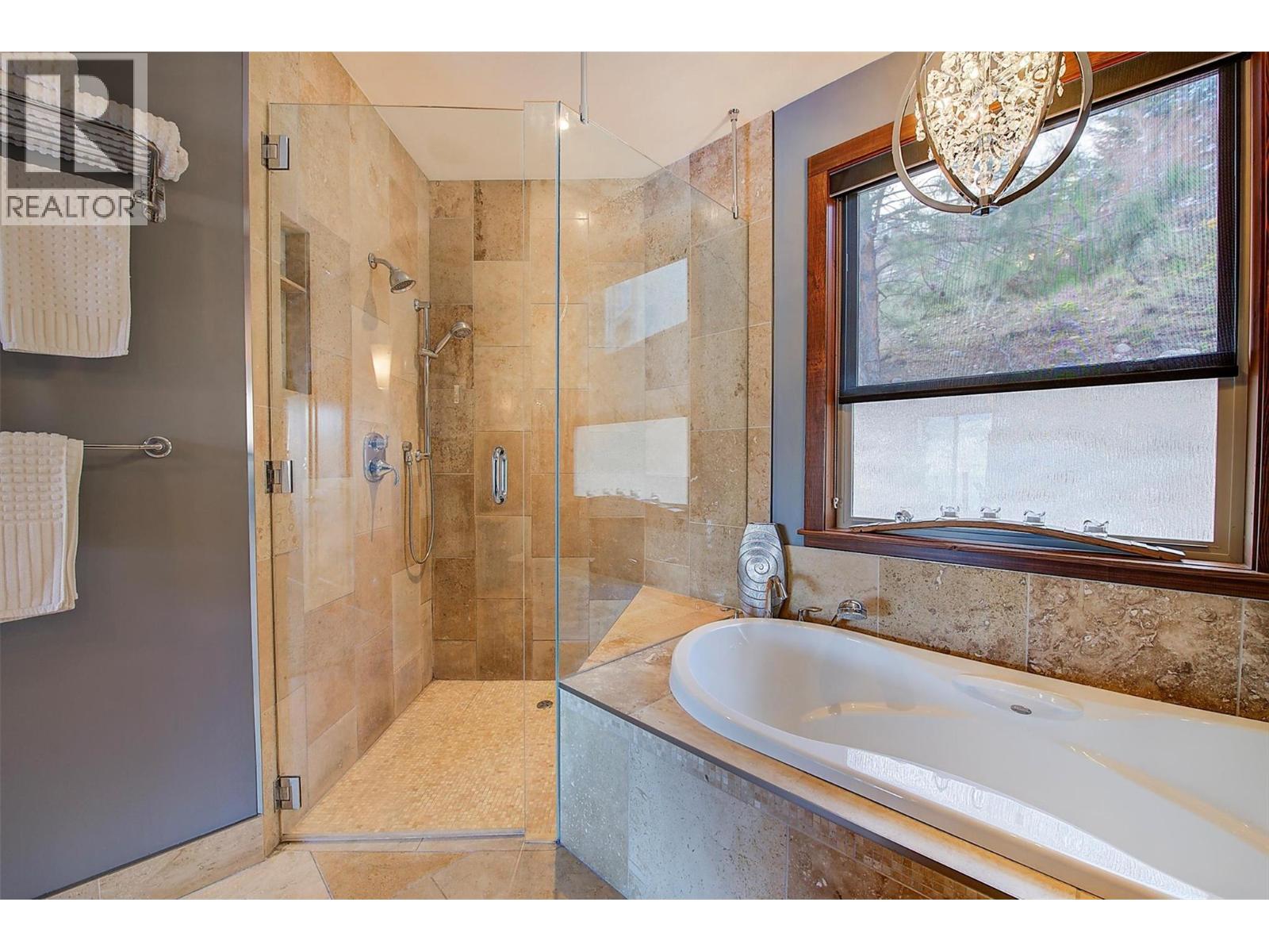 5824 Columbia Avenue, Peachland, British Columbia  V0H 1X4 - Photo 68 - 10365090