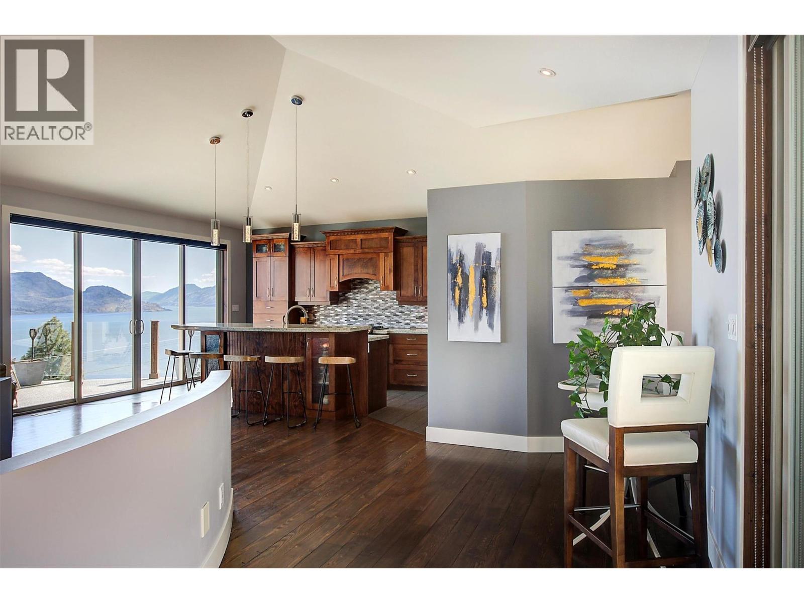 5824 Columbia Avenue, Peachland, British Columbia  V0H 1X4 - Photo 70 - 10365090