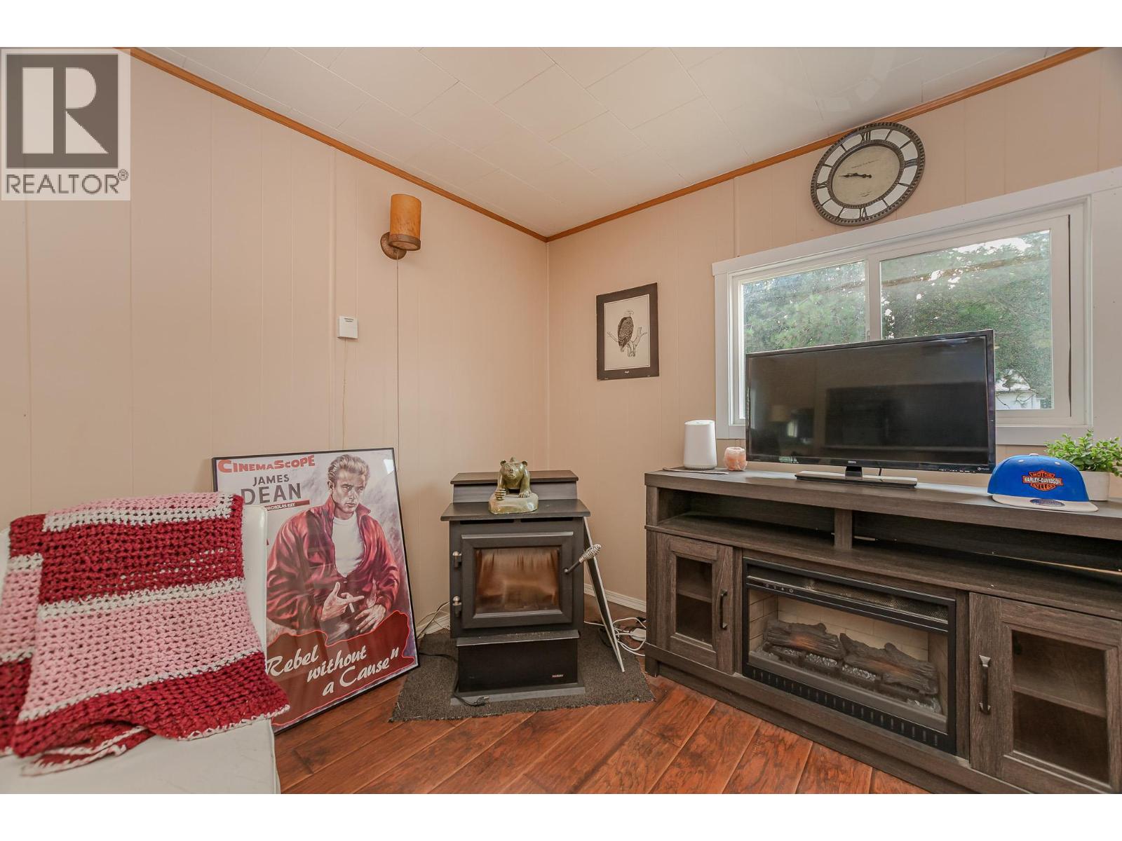 1 Robson Road, Mara, British Columbia  V0E 2K0 - Photo 11 - 10364765