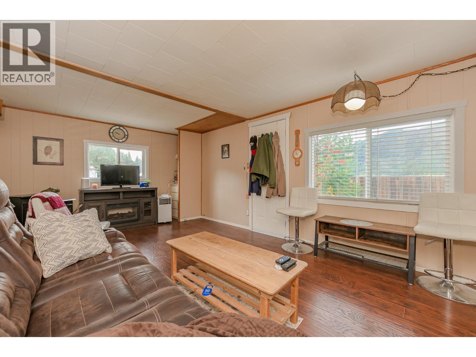 1 Robson Road, Mara, British Columbia  V0E 2K0 - Photo 12 - 10364765