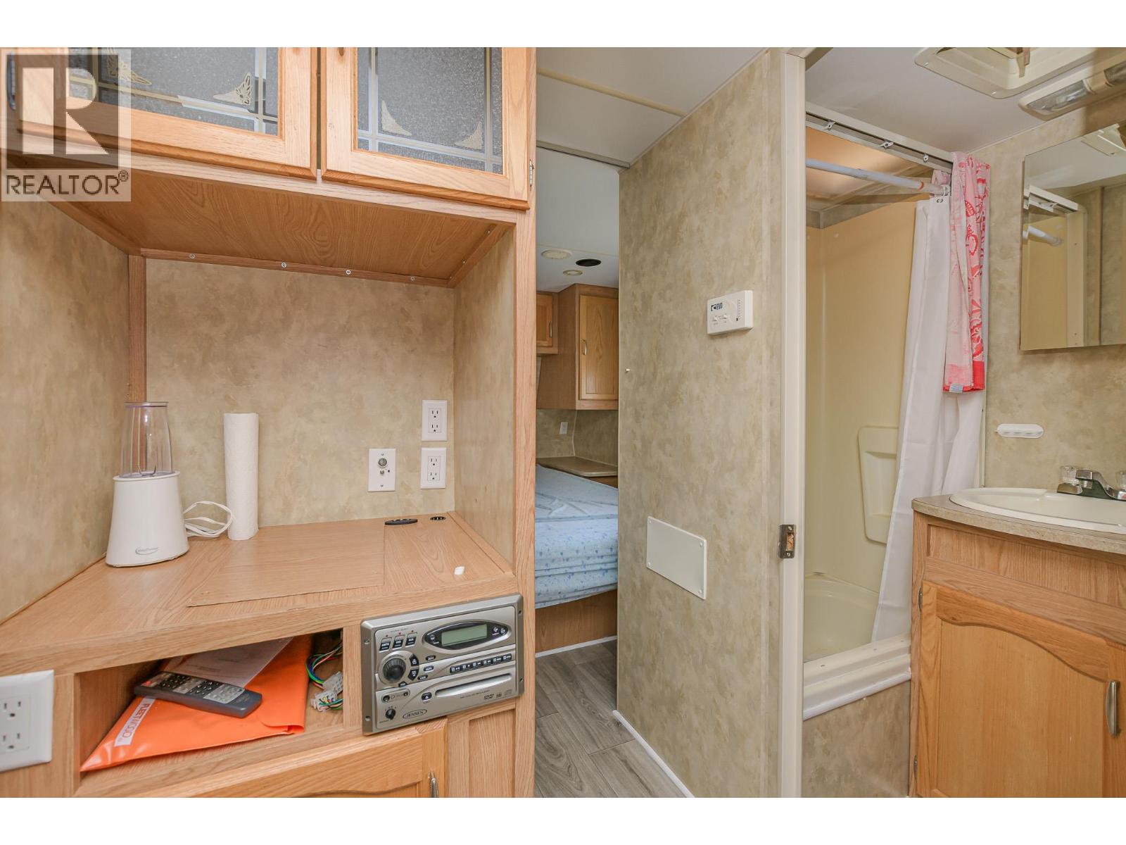 1 Robson Road, Mara, British Columbia  V0E 2K0 - Photo 30 - 10364765