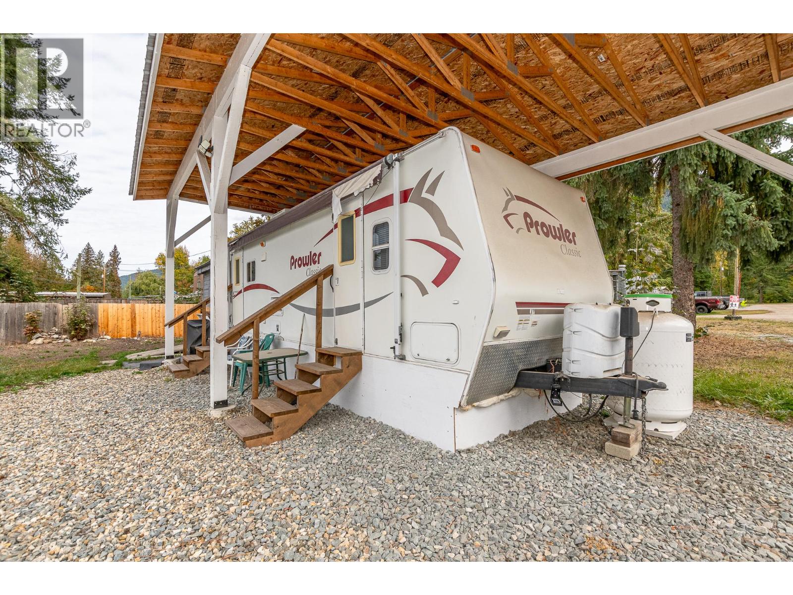 1 Robson Road, Mara, British Columbia  V0E 2K0 - Photo 37 - 10364765