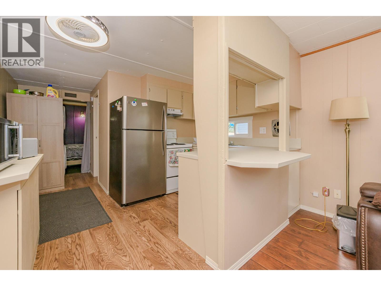 1 Robson Road, Mara, British Columbia  V0E 2K0 - Photo 4 - 10364765