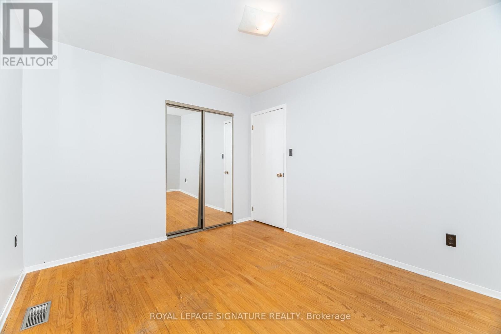 7 Maitland Avenue, Hamilton, Ontario  L9A 3J4 - Photo 30 - X12447841