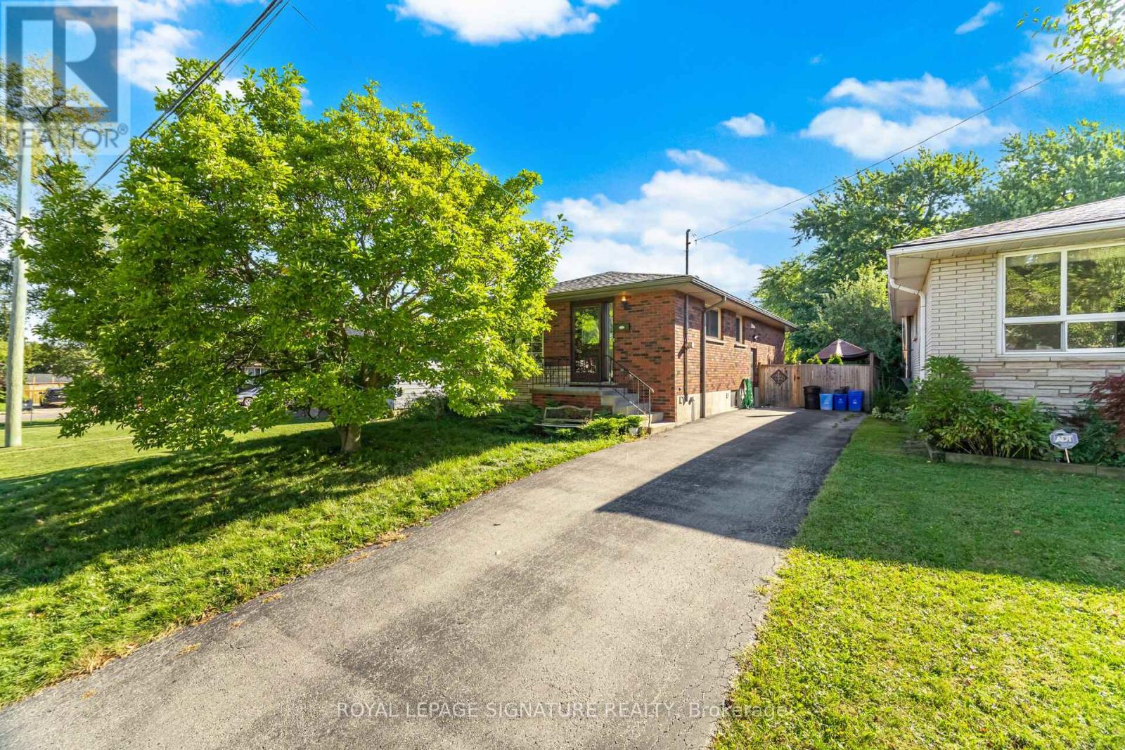 7 Maitland Avenue, Hamilton, Ontario  L9A 3J4 - Photo 6 - X12447841