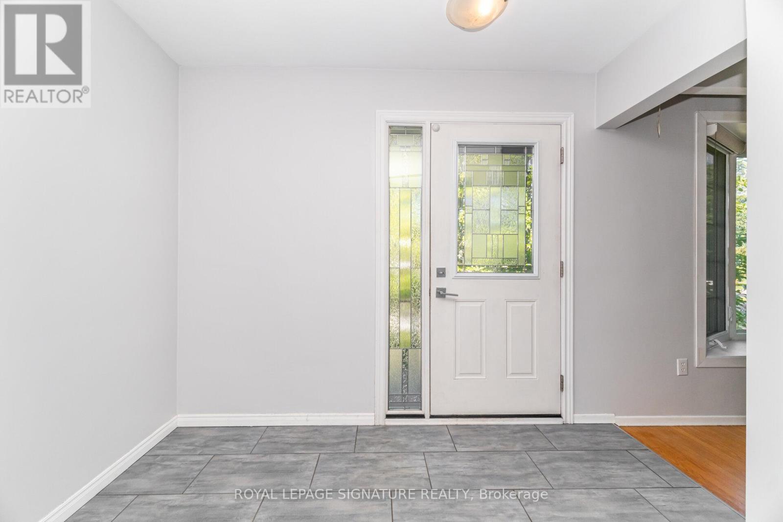 7 Maitland Avenue, Hamilton, Ontario  L9A 3J4 - Photo 9 - X12447841