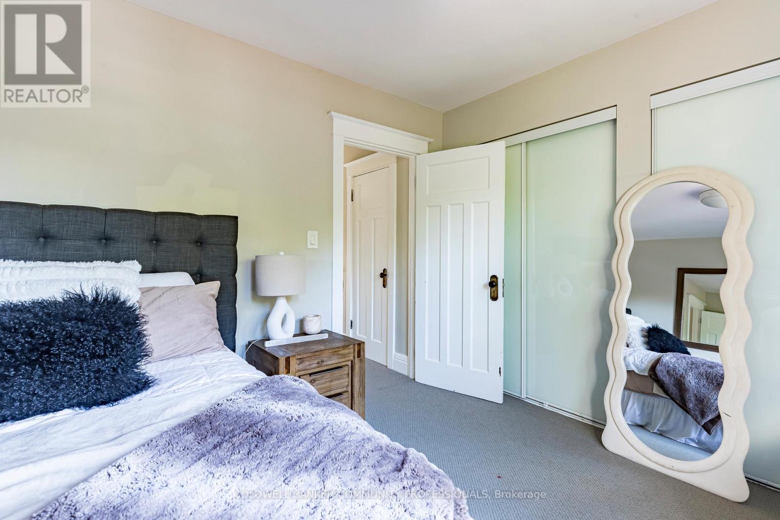 58 Chatham Street, Hamilton, Ontario  L8P 2B4 - Photo 23 - X12447852