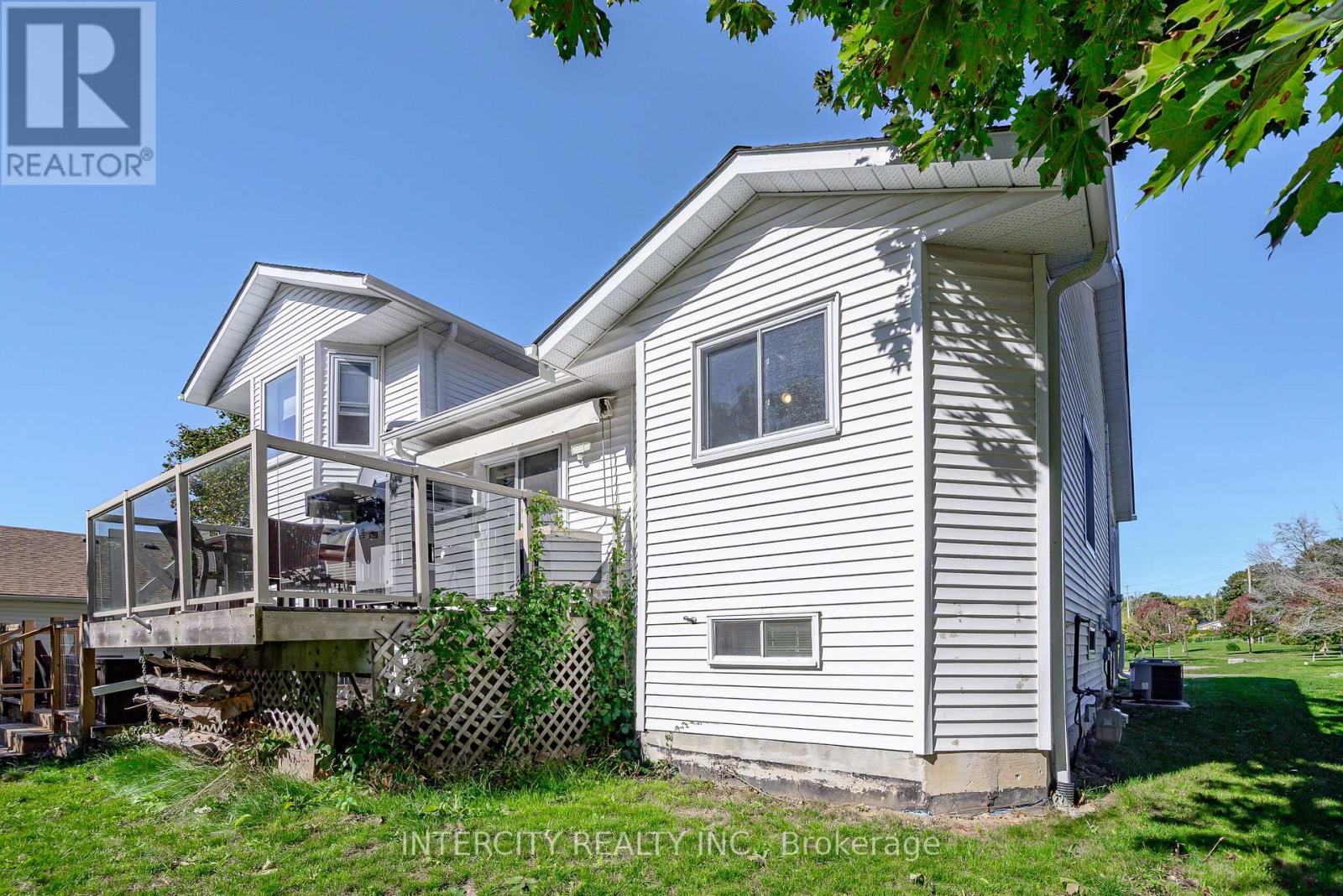 48 Champlain Boulevard, Kawartha Lakes (Lindsay), Ontario  K9V 0J1 - Photo 28 - X12447873