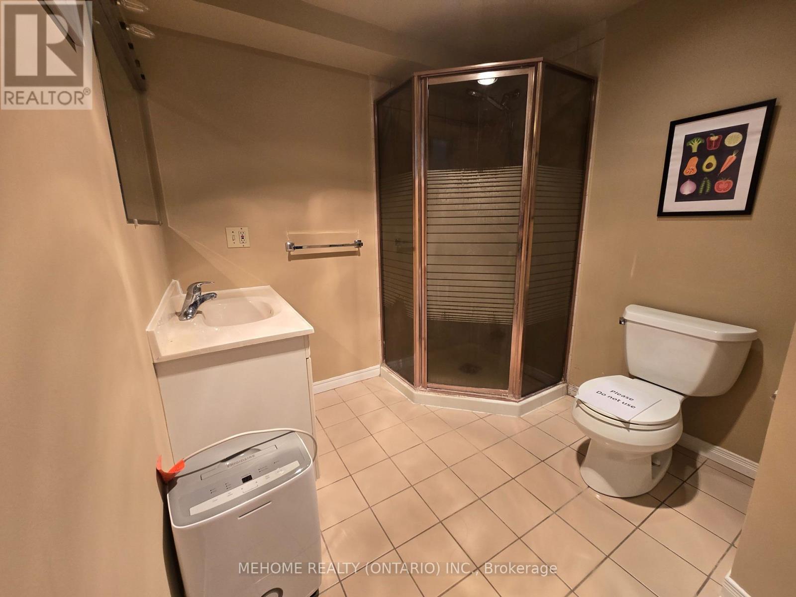 Lower Unit - 121 Angus Drive, Toronto, Ontario  M2J 2W9 - Photo 14 - C12445856