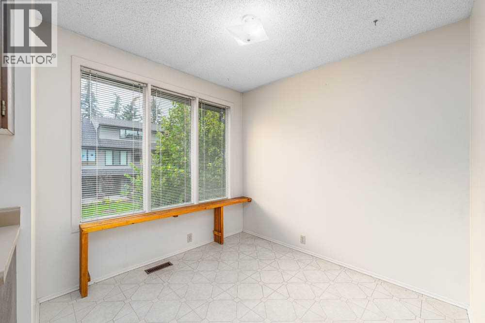 34, 10 Point Drive Nw, Calgary, Alberta  T3B 4W2 - Photo 15 - A2245658