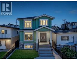 <div class="price">$2,748,000</div> 2936 E 2nd Avenue, Vancouver<br><div style="margin-bottom:8px;"><small>Oakwyn Realty Ltd.</small></div><div class='bed_bath'>8 Bed | 6 Bath</div>