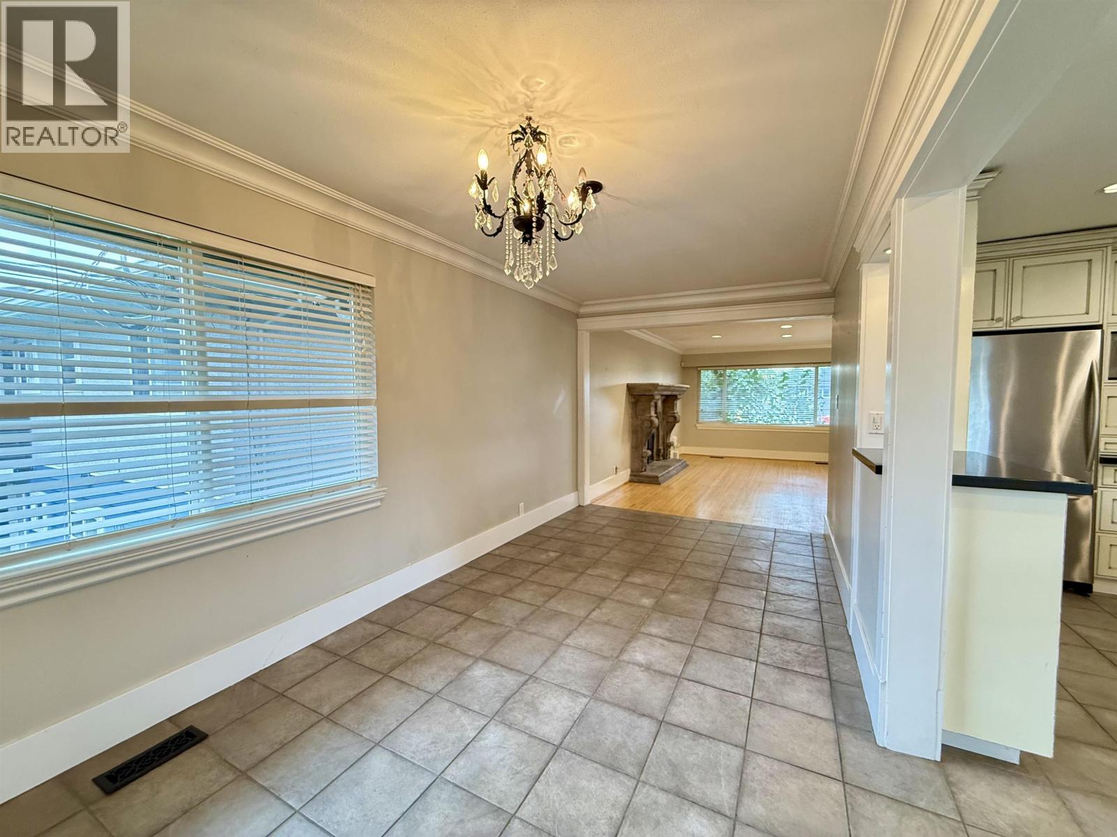 6525 Carnegie Street, Burnaby, British Columbia  V5B 1Y2 - Photo 9 - R3054329