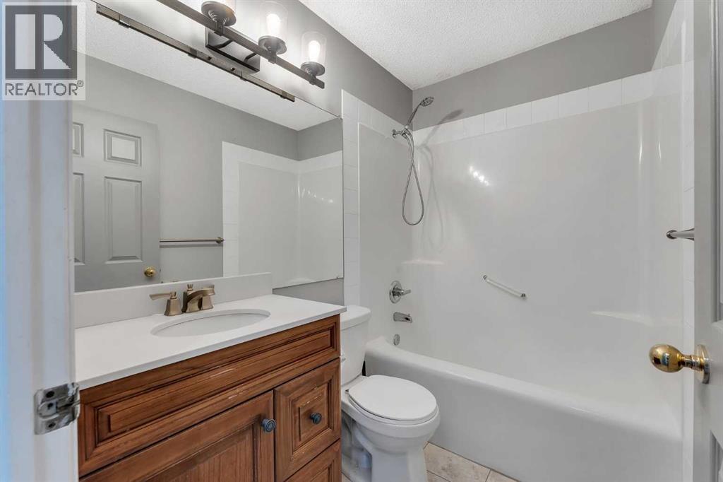 22 Cimarron Crescent, Okotoks, Alberta  T1S 1S7 - Photo 18 - A2261621