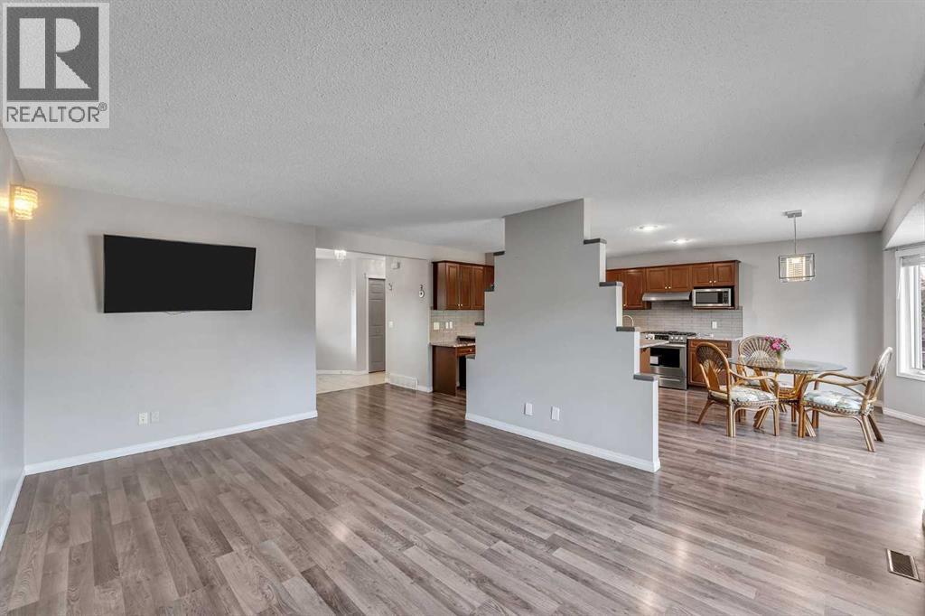 22 Cimarron Crescent, Okotoks, Alberta  T1S 1S7 - Photo 7 - A2261621