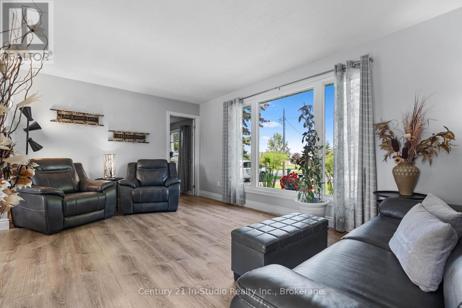 21532 Grey 16 Road, Chatsworth, Ontario  N0H 2N0 - Photo 13 - X12447919
