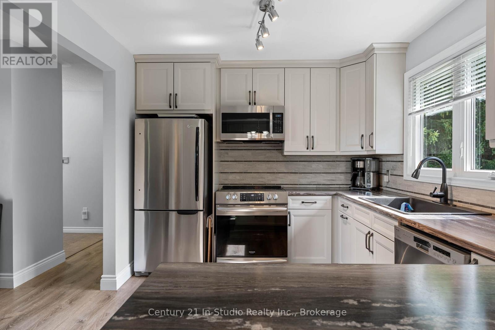 21532 Grey 16 Road, Chatsworth, Ontario  N0H 2N0 - Photo 20 - X12447919