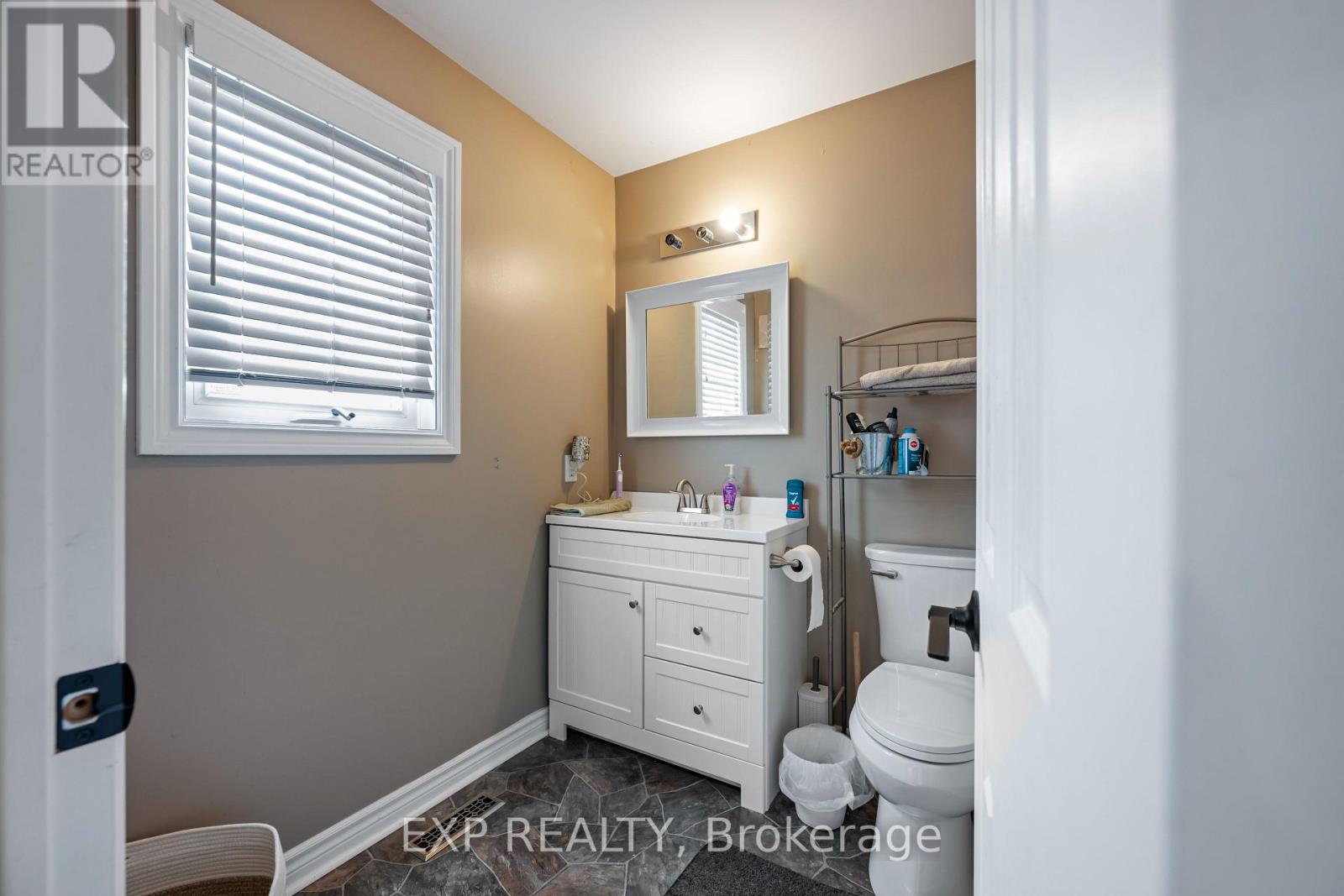 581 College Avenue, Orangeville, Ontario  L9W 4S5 - Photo 22 - W12349899