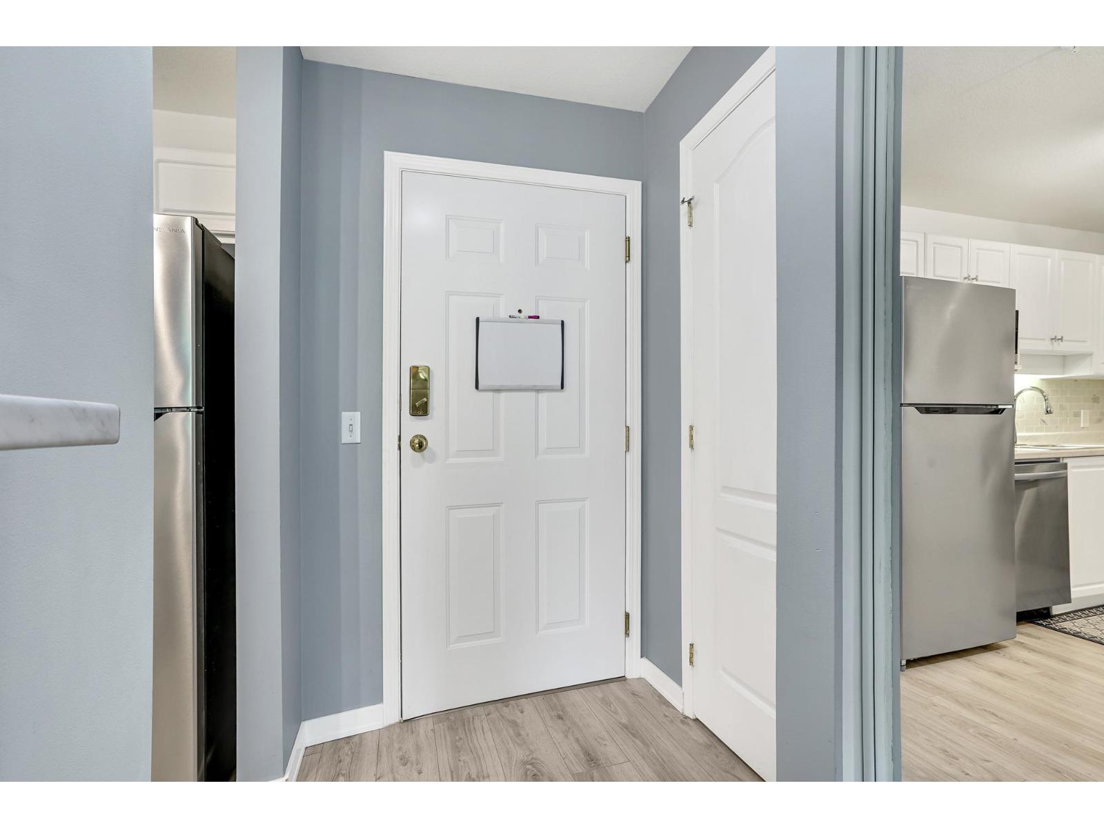 210 33738 King Road, Abbotsford, British Columbia  V2S 8J5 - Photo 11 - R3055431