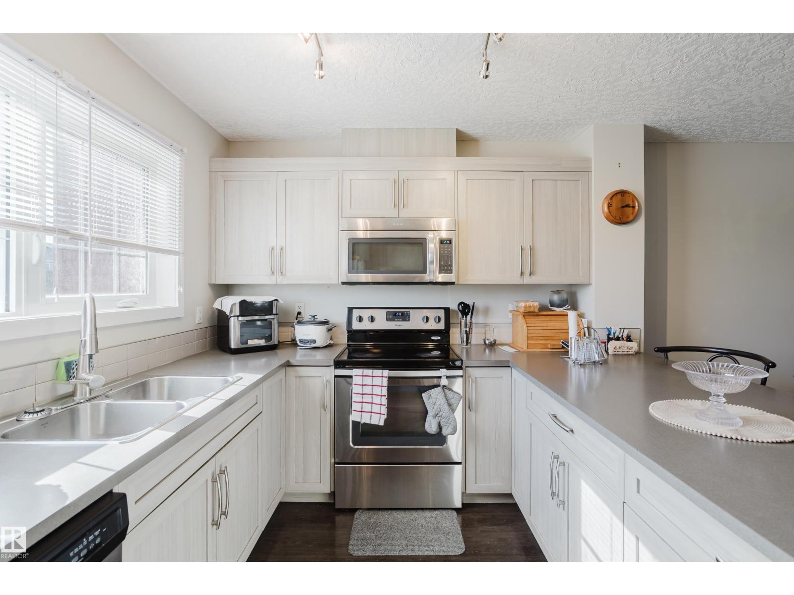 237 Southfork Dr, Leduc, Alberta  T9E 0E9 - Photo 2 - E4461044
