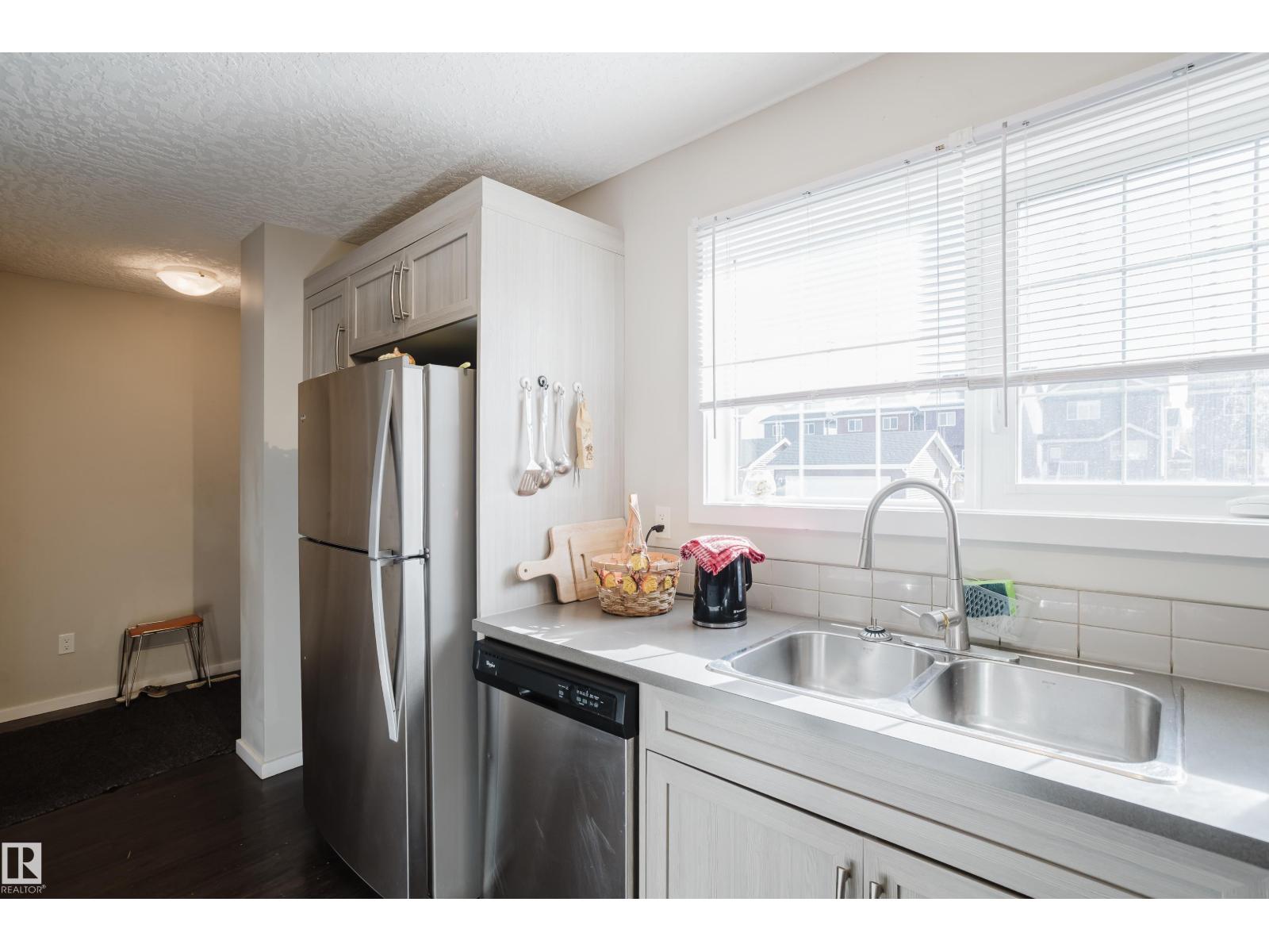 237 Southfork Dr, Leduc, Alberta  T9E 0E9 - Photo 3 - E4461044