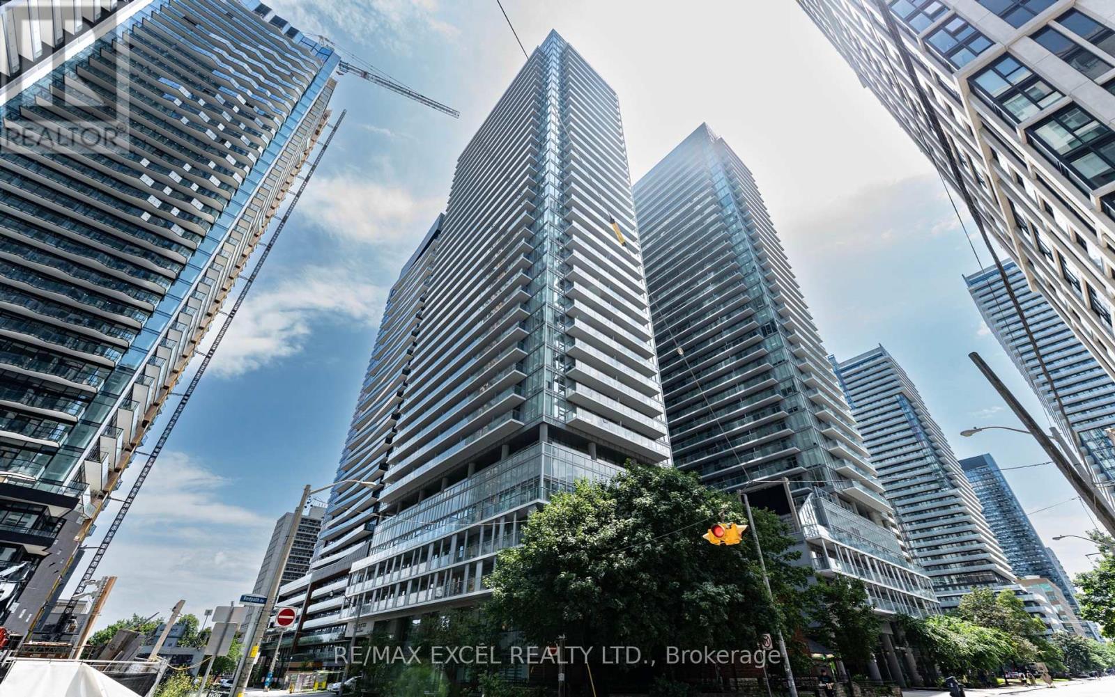 3303 - 99 BROADWAY AVENUE, Toronto, Ontario
