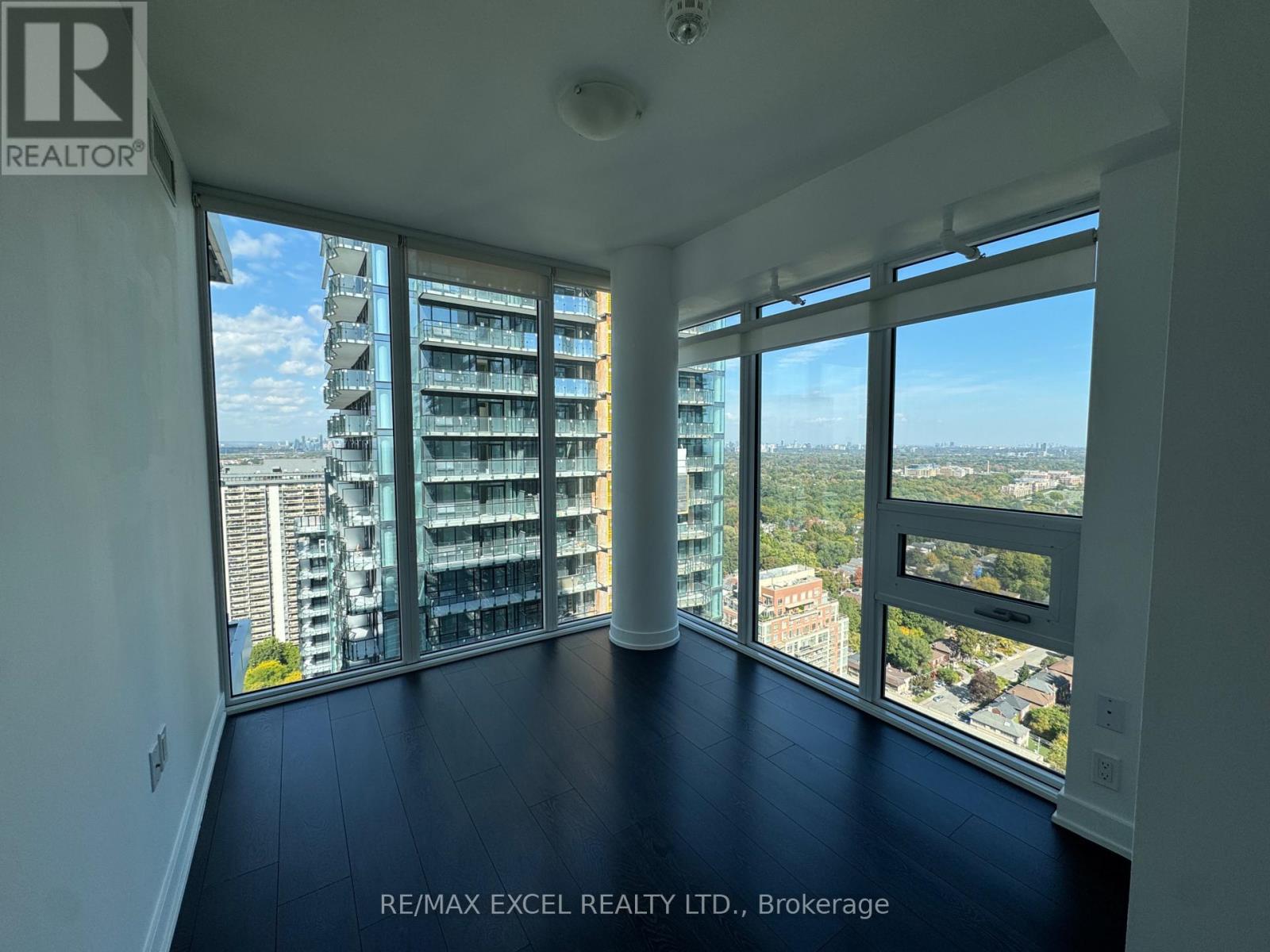 3303 - 99 Broadway Avenue, Toronto, Ontario  M4P 0E3 - Photo 11 - C12447936