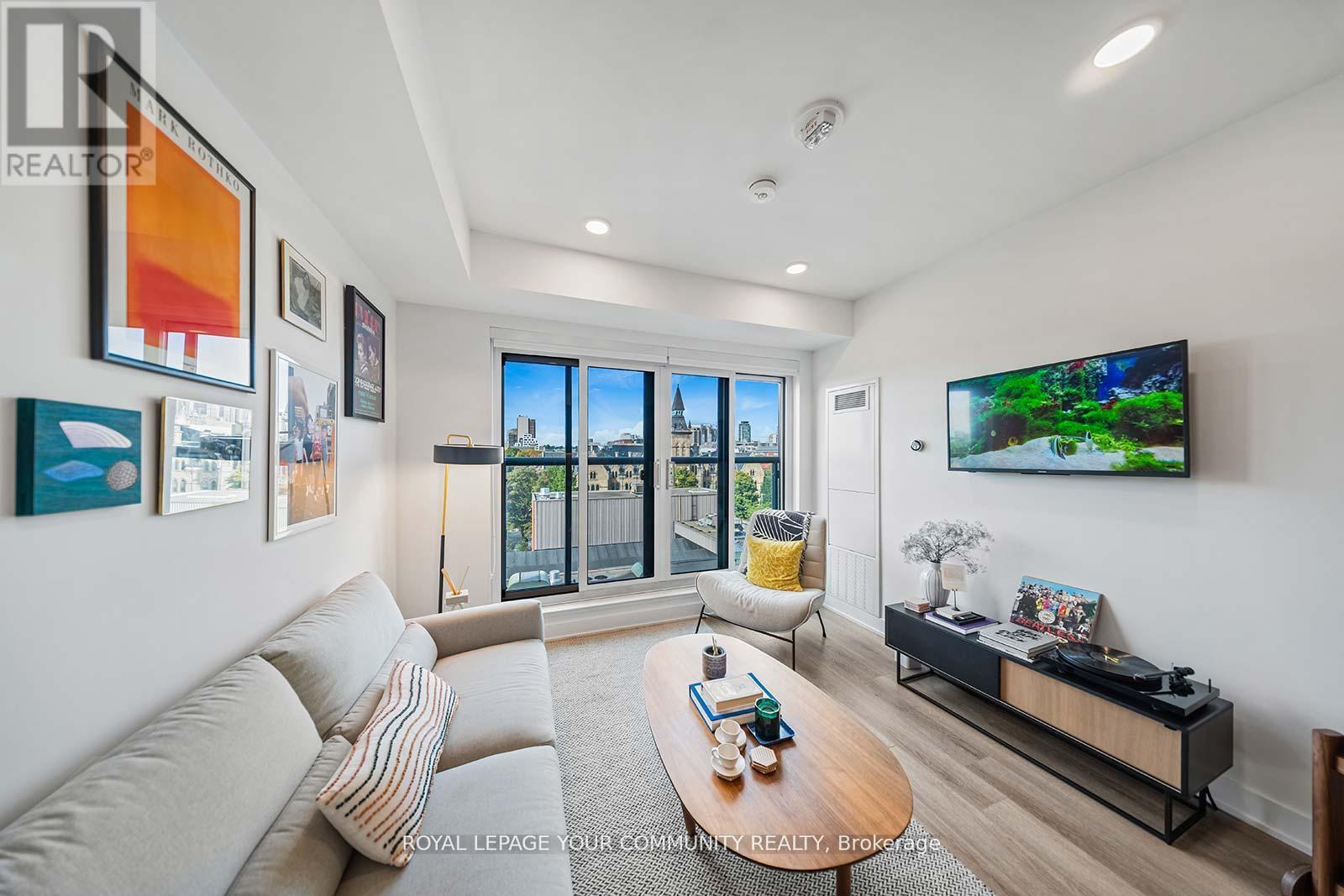 1010 - 484 SPADINA AVENUE, Toronto, Ontario