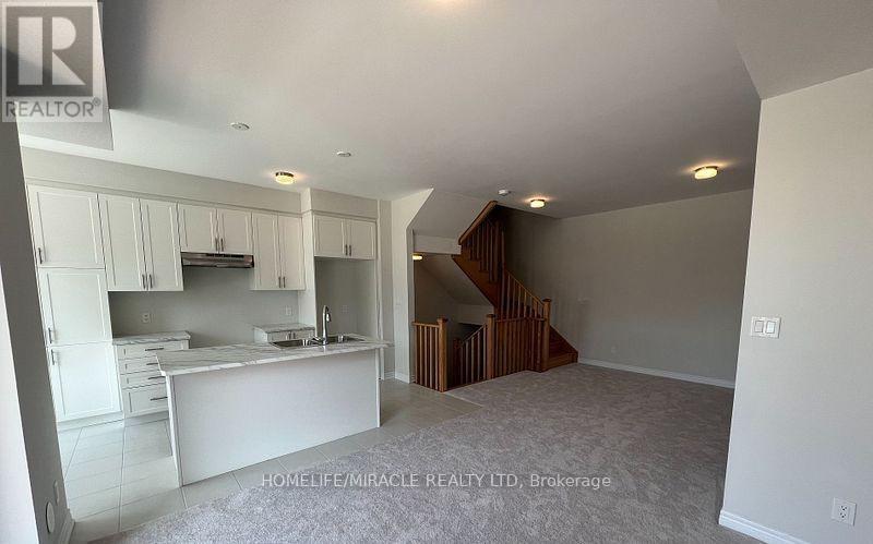 1101 Lockie Drive, Oshawa, Ontario  L1L 0R9 - Photo 3 - E12447927
