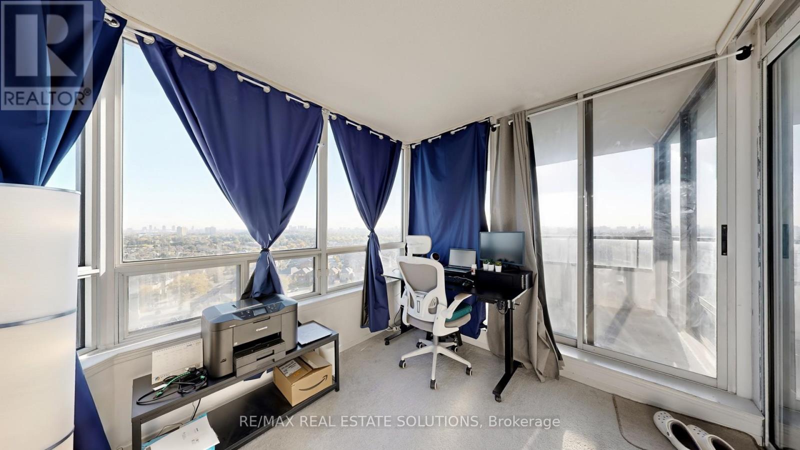 1611 - 330 Alton Towers Circle, Toronto, Ontario  M1V 5H3 - Photo 12 - E12447954
