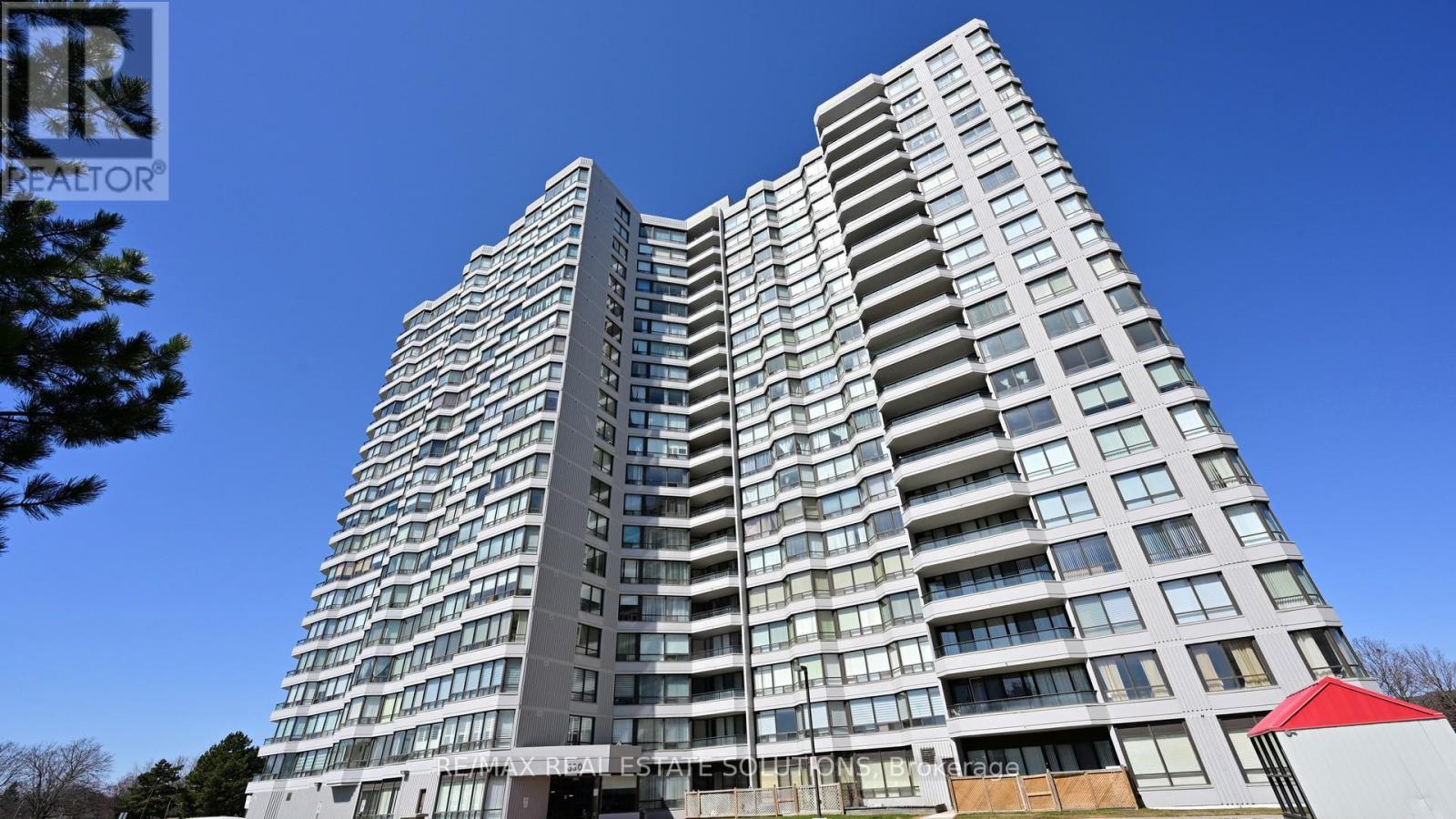 1611 - 330 Alton Towers Circle, Toronto, Ontario  M1V 5H3 - Photo 2 - E12447954