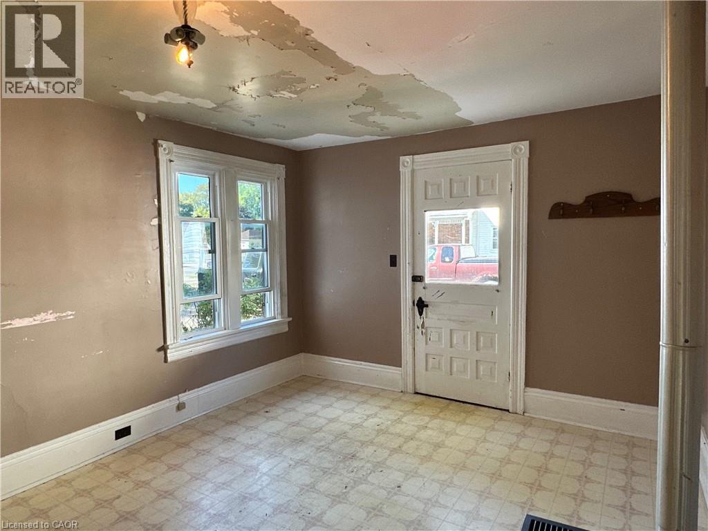 541 Broad Street E, Dunnville, Ontario  N1A 1G7 - Photo 15 - 40776788