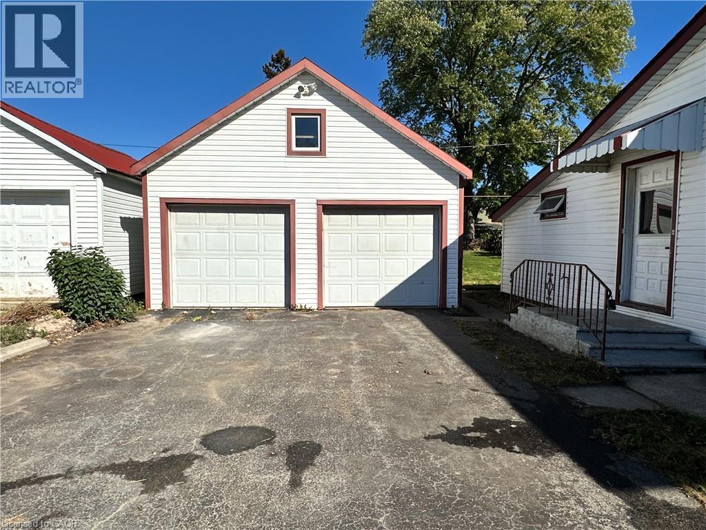541 Broad Street E, Dunnville, Ontario  N1A 1G7 - Photo 36 - 40776788