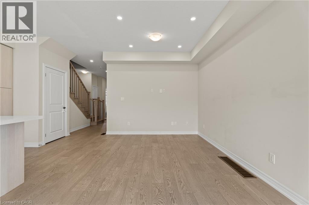8 Linden Park Lane, Hamilton, Ontario  L9A 1Y1 - Photo 11 - 40776515