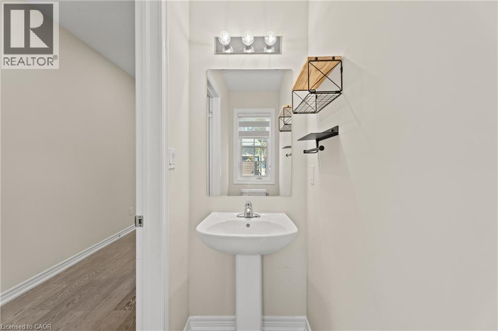 8 Linden Park Lane, Hamilton, Ontario  L9A 1Y1 - Photo 13 - 40776515