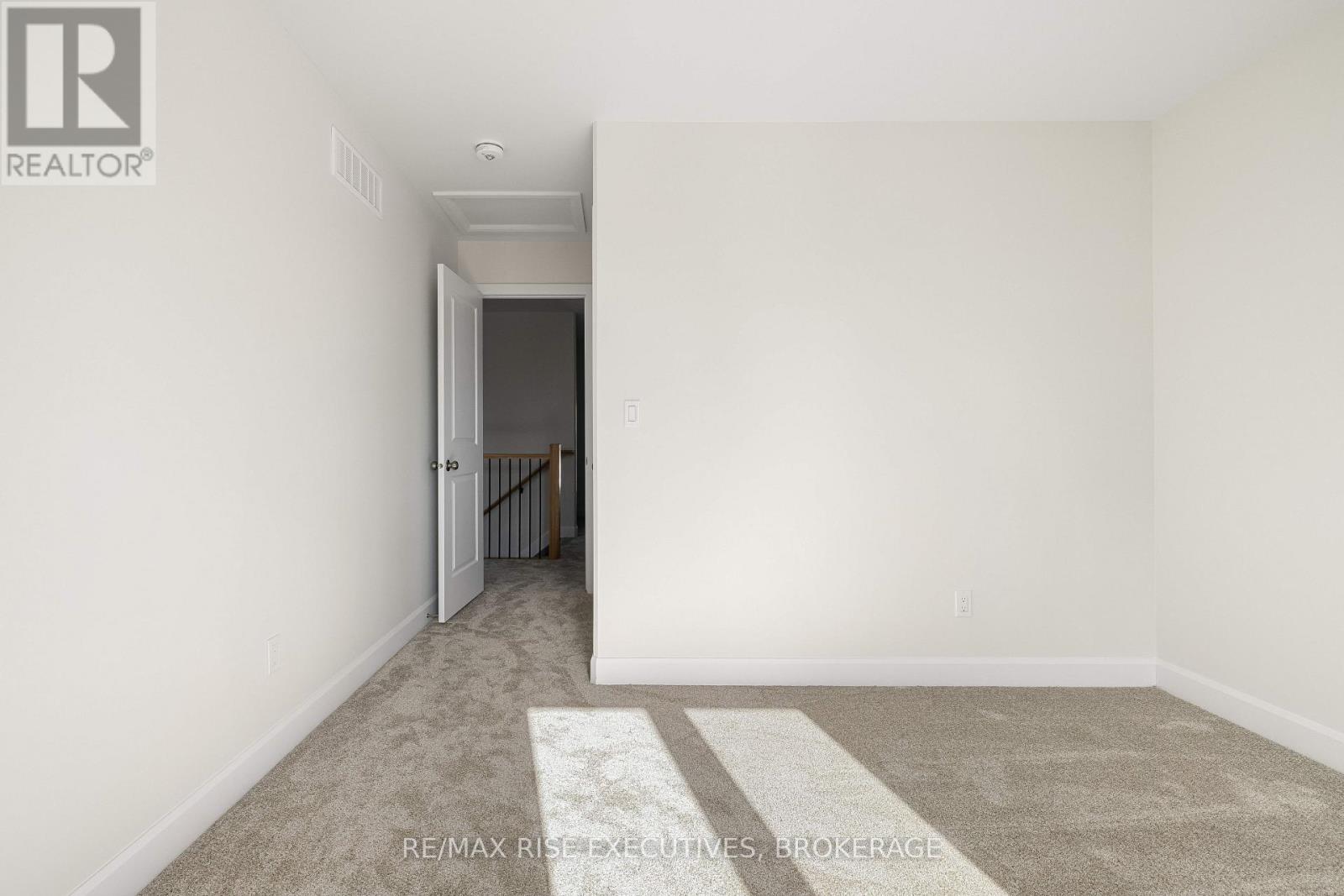 32 Erie Court, Loyalist, Ontario  K7N 0E3 - Photo 18 - X12447985