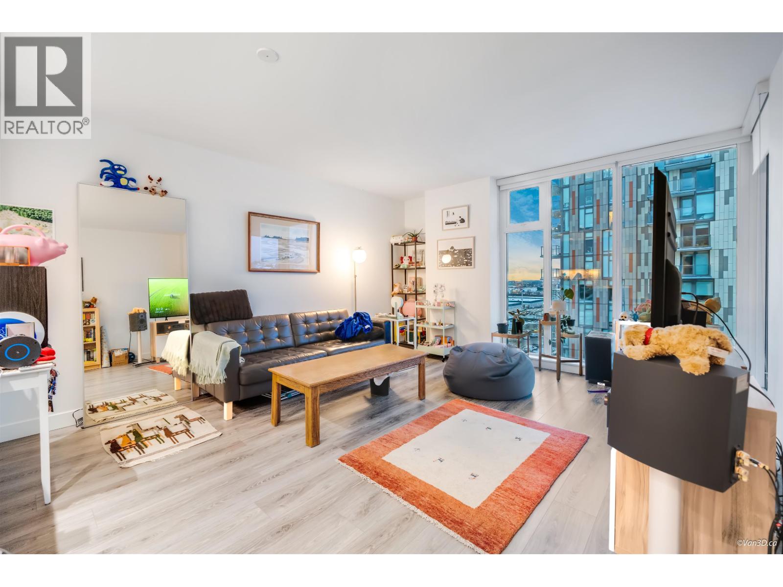 1108 8181 Chester Street, Vancouver, British Columbia  V5X 0J9 - Photo 3 - R3053256