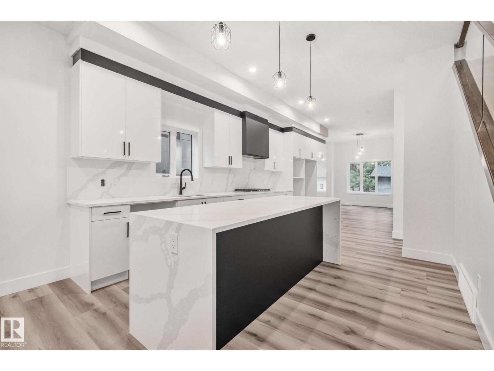 11032 128 St Nw, Edmonton, Alberta  T5M 0W6 - Photo 4 - E4451039