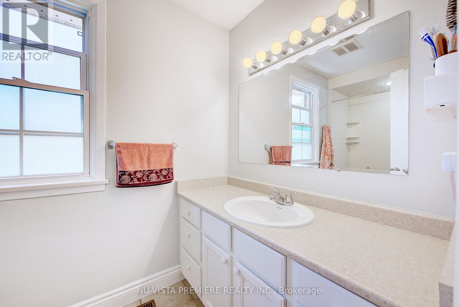 374 Homestead Court, London North, Ontario  N6G 2E9 - Photo 19 - X12448000