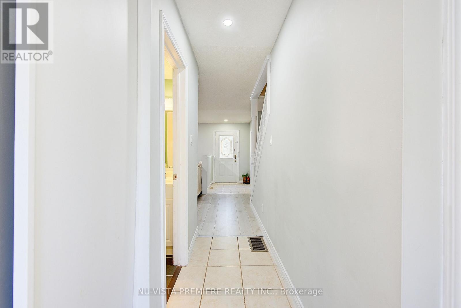 374 Homestead Court, London North, Ontario  N6G 2E9 - Photo 8 - X12448000